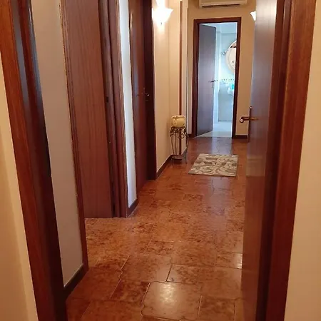 Lejlighed Felix Trapani